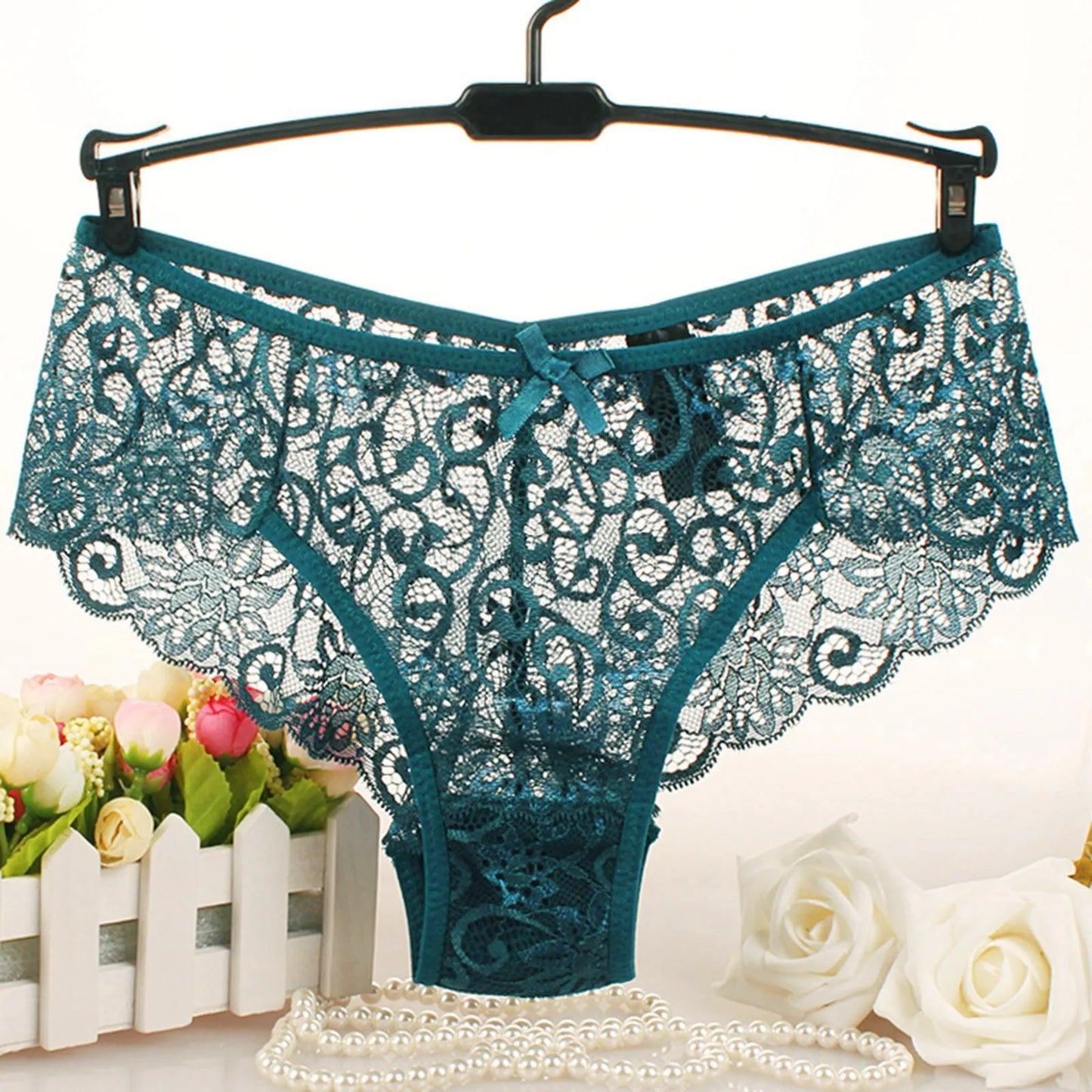 Women Sexy Panties Lace Cutout Hollow Waist Sexy Panties Butt Lift Panties Padded Lingerie For Ladies Ropa De Mujer Lenceria