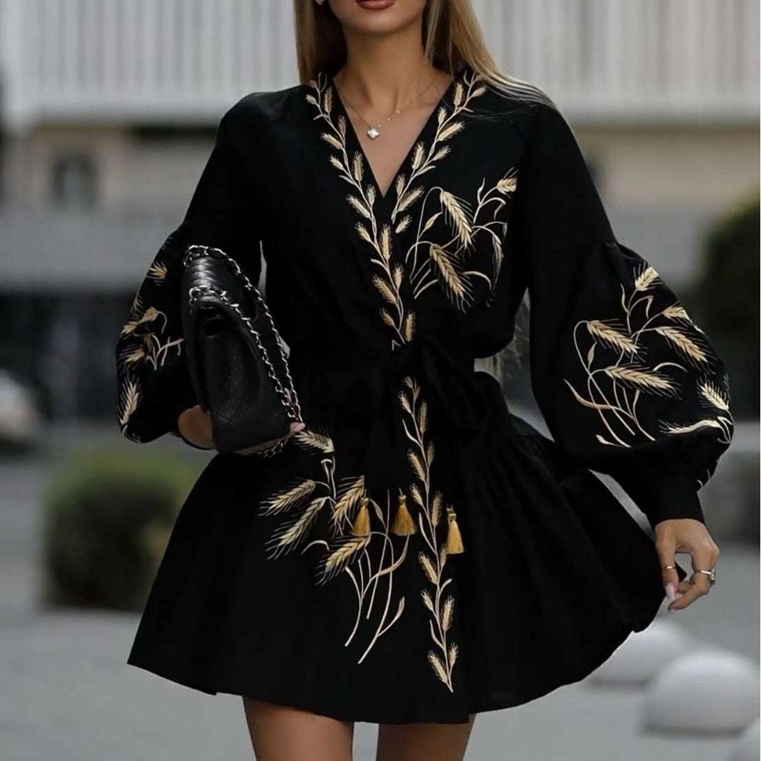 Fashion Printed Wide Hem Long Sleeve Dress