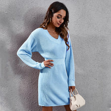 Laden Sie das Bild in den Galerie-Viewer, V-neck Drop-shoulder Long-sleeve Waist-tight Woolen Dress