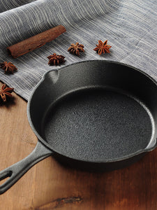 Uncoated non-stick thickened cast iron pan