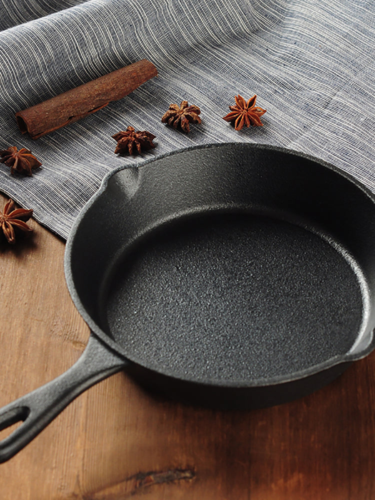 Uncoated non-stick thickened cast iron pan