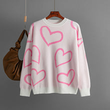 Laden Sie das Bild in den Galerie-Viewer, Women&#39;s Fashion Round Neck Heart Color Clash Sweater