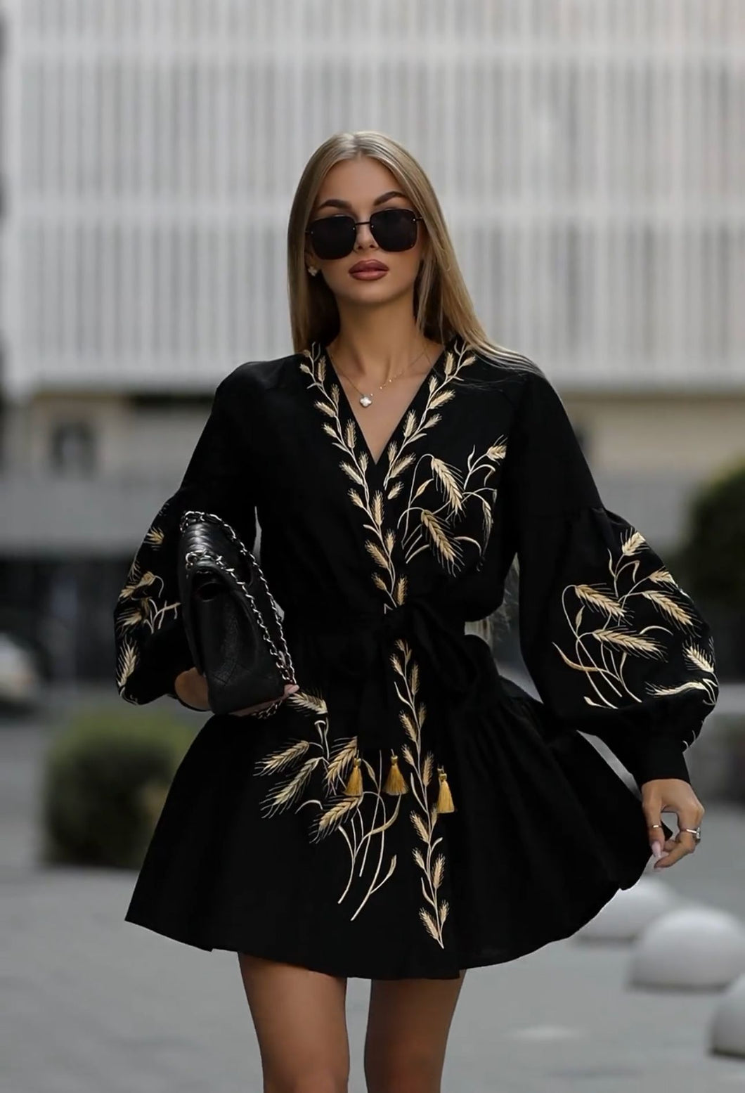 Fashion Printed Wide Hem Long Sleeve Dress